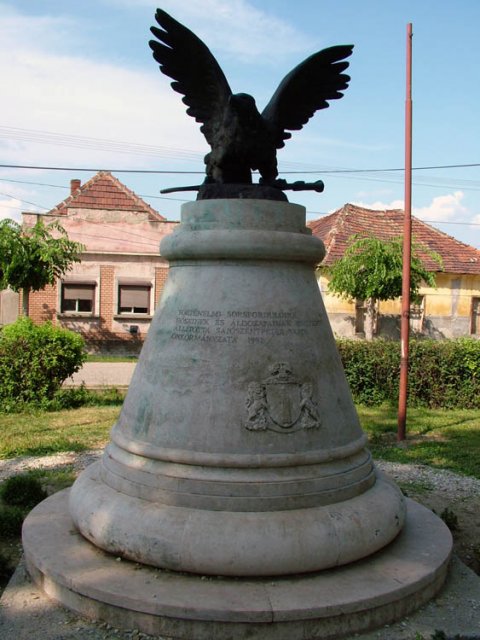 Sajoszentpeter emlekmu